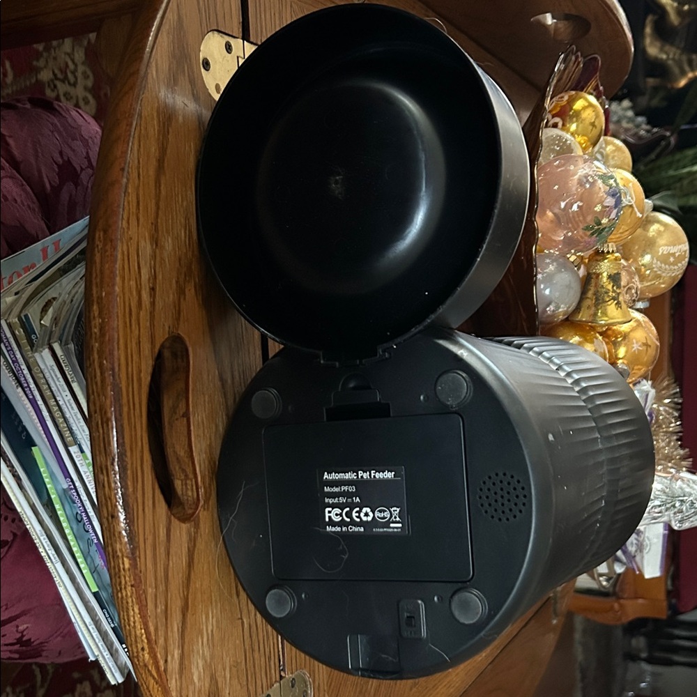 Automatic Pet Feeder - Picture 8 of 10